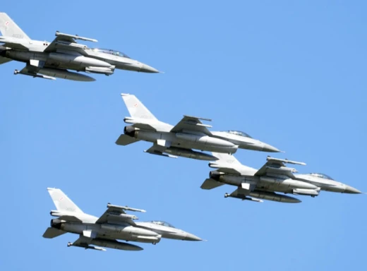 Україна вже влітку почне отримувати F-16 фото