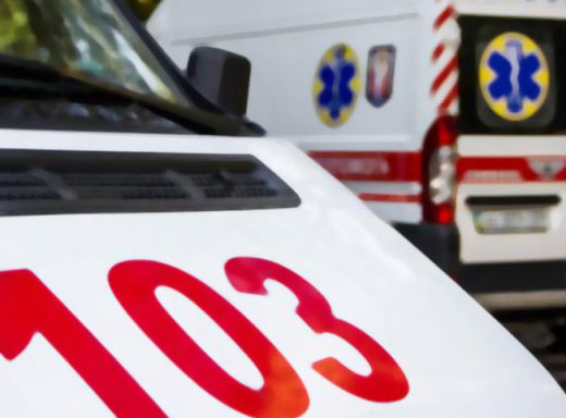 На Сумщині жінка, яка постраждала від атаки дрона, перебуває у важкому стані фото