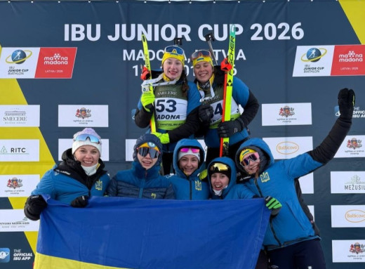 Успіх українських юніорів у Мадоні: медалі Тарасюк та Приходько і квіткова церемонія Біланенка фото