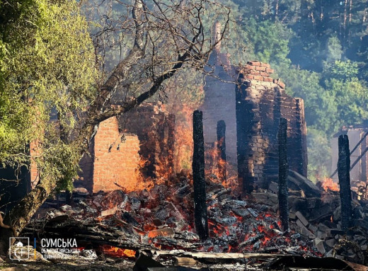 Ворожий обстріл Битицького старостату: є загиблий та поранений, десятки пошкоджених будинків фото Ворожий обстріл Битицького старостату: є загиблий та поранений, десятки пошкоджених будинків фото