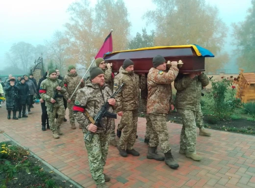 Сум’яни попрощалися із захисником Сергієм Головашем фото