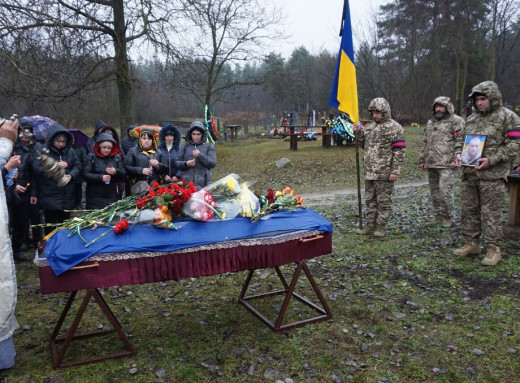 Лебединщина провела в останню путь Євгенія Галата, який загинув боронячи Сумщину фото