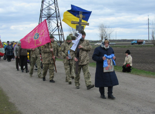 У Бурині попрощалися із захисником Олегом Мазновим, який майже два роки вважався зниклим безвісти фото