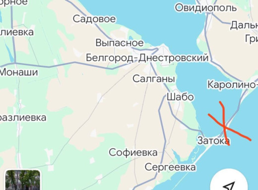 На Одещині дрон рф влучив у цивільне авто на мосту біля Дністровського лиману фото