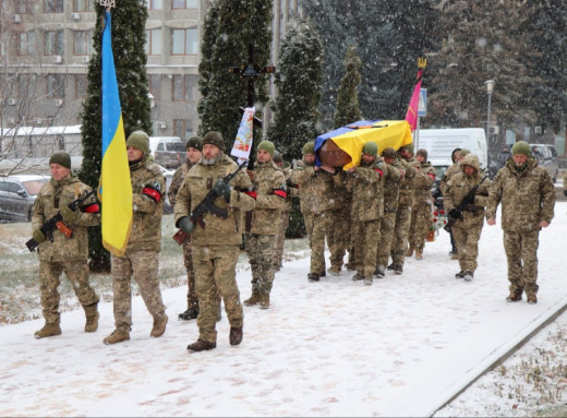 Сумська громада попрощалася із двома захисниками Денисом Філем та Сергієм Лазаренком фото