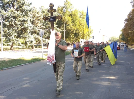 Роменська громада попрощалась із воїном-захисником Сергієм Гончаренком фото