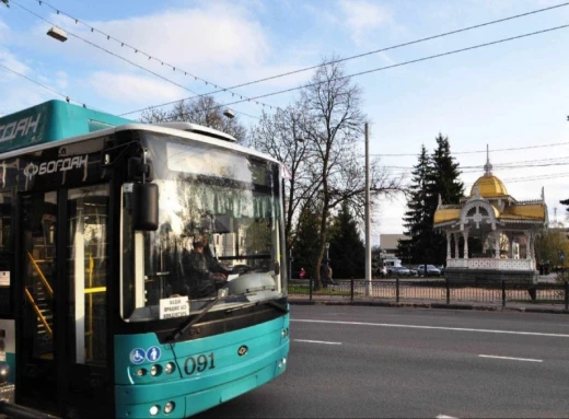 Сумські тролейбуси відновлюють рух фото