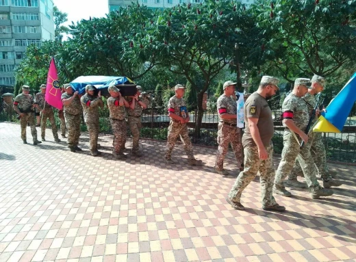 Сум’яни попрощалися ще із двома захисниками України фото