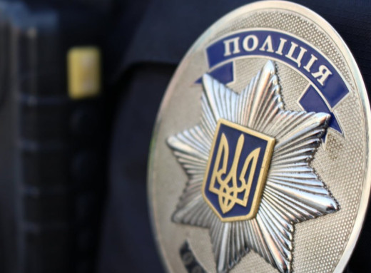 На Сумщині поліцейські врятували чоловіка, пораненого внаслідок обстрілу Ворожби (відео) фото