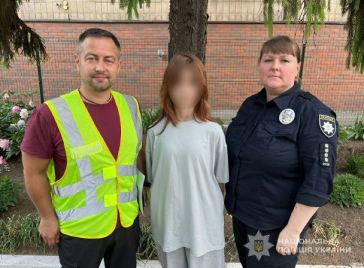 Сумські поліцейські розшукали зниклу неповнолітню з Вінниччини фото