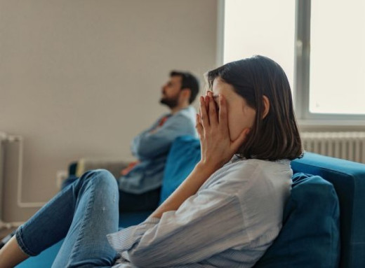 Слова, що руйнують шлюб: психолог назвала 10 небезпечних фраз для стосунків під час війни фото