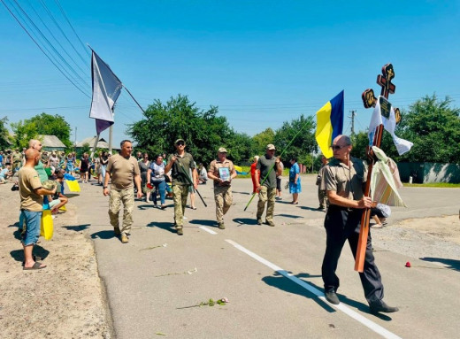Кролевецька громада попрощалася із Захисником Геннадієм Генкалом фото