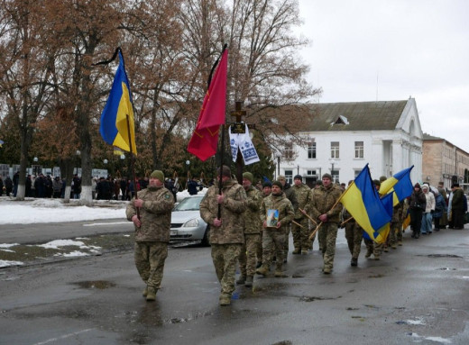 На Роменщині провели в останню путь захисника Івана Савка фото