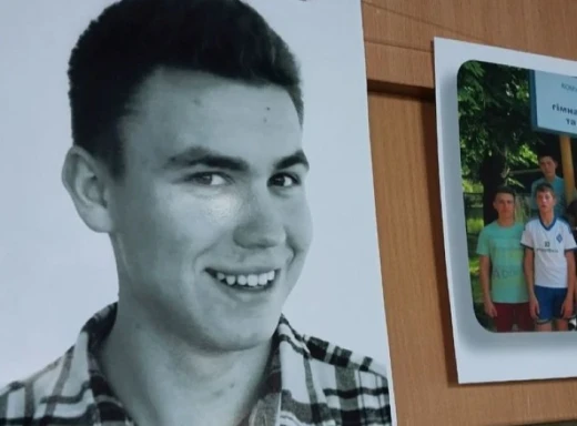 Сумській обласній гімназії-інтернату присвоєно ім'я Дмитра Євдокимова, який загинув на війні фото