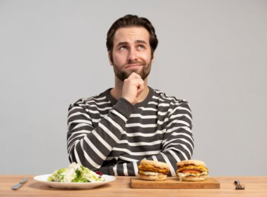 Чому не можна пропускати сніданок: приховані ризики для серця та гормонального балансу фото