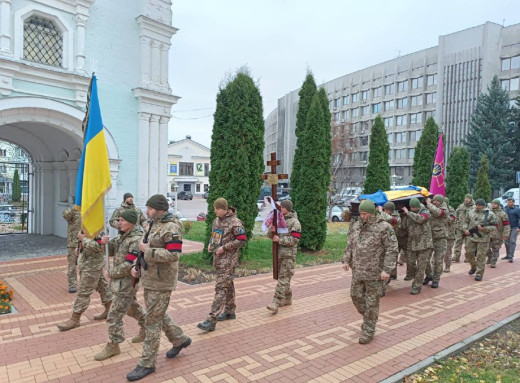 У Сумах попрощалися із захисниками України Миколою Ахрамєєвим та Олександром Паляничкою фото