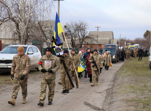 У Тростянці попрощалися з бойовим медиком Олексієм Кривошеєвим фото