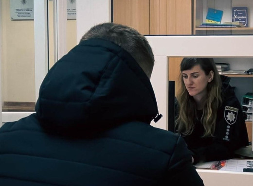 У Сумах поліцейські накрили наркопритон у квартирі 39-річного містянина фото