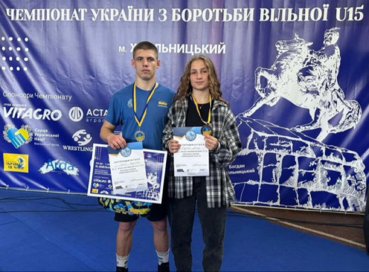 Сумські борці здобули срібло та бронзу на чемпіонаті України фото Сумські борці здобули срібло та бронзу на чемпіонаті України фото