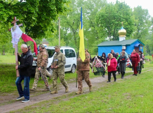 Кролевеччина попрощалася з Героєм-захисником Олександром Гаврилюком фото Кролевеччина попрощалася з Героєм-захисником Олександром Гаврилюком фото