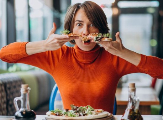 Головна небезпека швидкого харчування: накопичення жиру на животі та ризики для серця фото Головна небезпека швидкого харчування: накопичення жиру на животі та ризики для серця фото