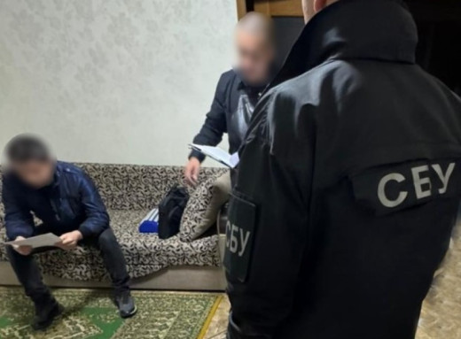 У Сумах заступник директора медзакладу підозрюється у сприянні ухилянтам фото