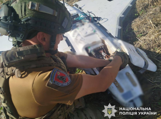 На Сумщині поліція знешкодила вибухівку в російській "гарбері" фото На Сумщині поліція знешкодила вибухівку в російській "гарбері" фото