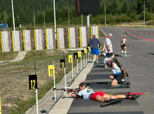 Біатлоністи з Сумщини з медалями літнього чемпіонату України фото