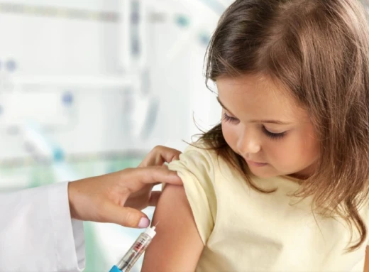 Імунізуйтеся і вакцинуйте чотирилапих власноруч - головний санлікар Сумщини фото