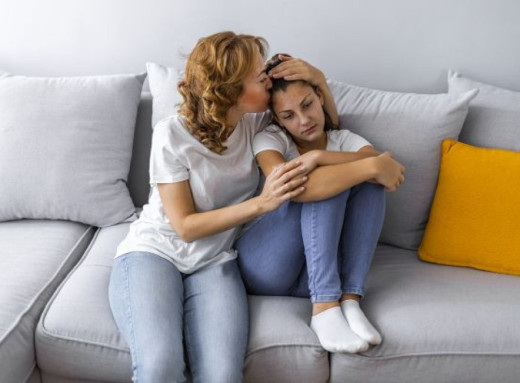 Чому «янголи» та «хмаринки» шкодять: поради психолога щодо розмови про загибель рідних фото