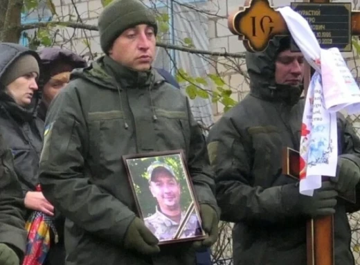 У Ямполі попрощалися із захисником Героєм України фото