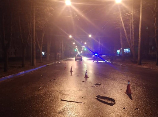 На Герасима Кондратьєва в Сумах зіткнулися два авто: травмована пасажирка фото