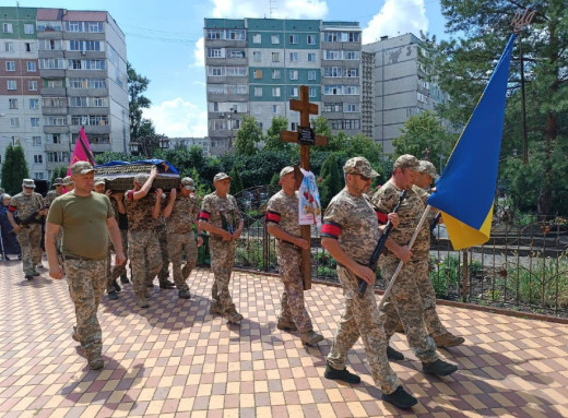 Суми попрощалися з Героями Олександром Рудикою та Олександром Бакуменком фото Суми попрощалися з Героями Олександром Рудикою та Олександром Бакуменком фото