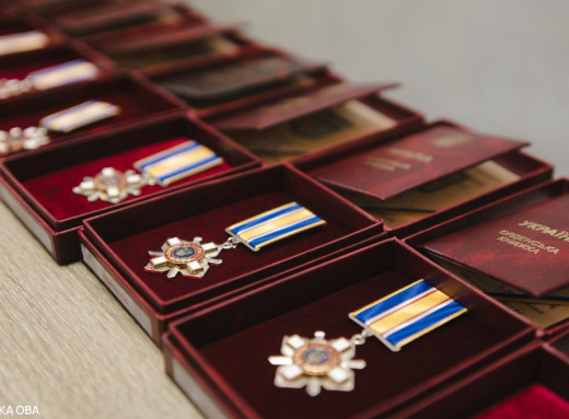 Посмертні відзнаки для бійців із Шосткинщини: 12 військових нагороджені орденами «За мужність» фото