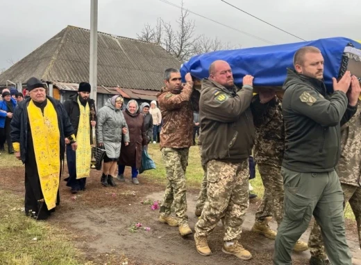 Недригайлівська громада попрощалася із захисником фото