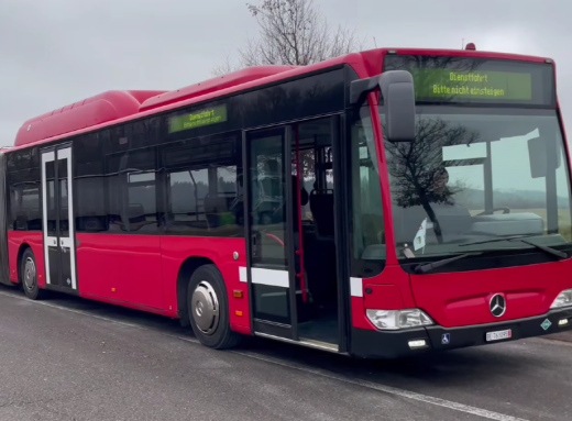 Перша партія автобусів для Тростянця готується до відправки зі Швейцарії фото