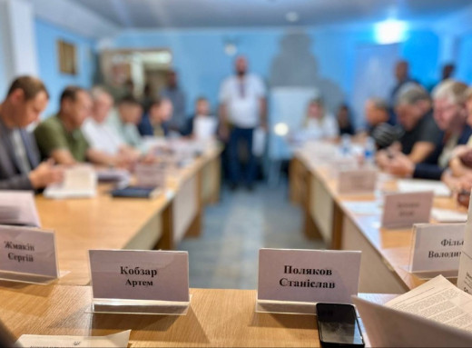 У Сумах знову збільшили чисельність виконкому фото