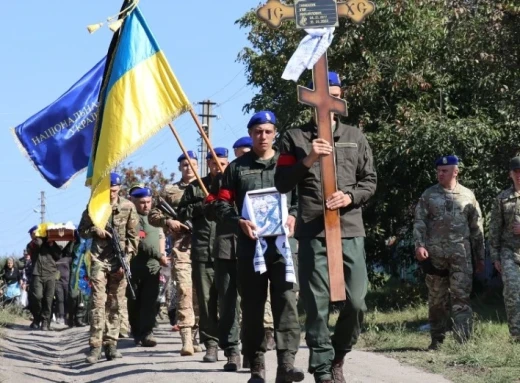 Тростянецька громада попрощалася з героєм фото