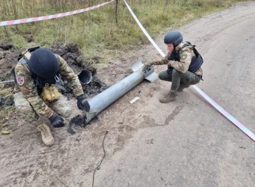 рашисти обстрілюють прикордоння Сумщини касетними ракетами фото