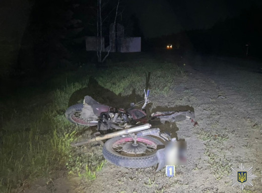 На Охтирщині п'яний мотоцикліст зіткнувся з маршруткою фото