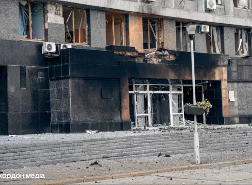 Будівлю Сумської ОВА повторно атакували дроном фото Будівлю Сумської ОВА повторно атакували дроном фото