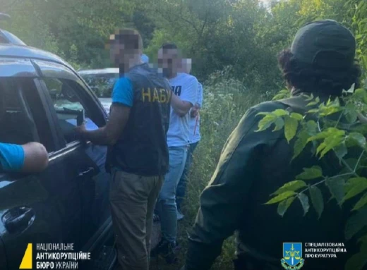 Відкат у 3,4 млн грн за допомогу з тендером на Сумщині: підозрюється нардеп фото