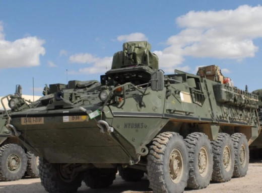 Польща погодилася прийняти 250 бойових машин Stryker від США за символічний долар фото