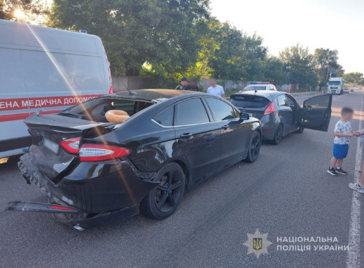 Масштабна ДТП на Роменщині: чотири авто зіткнулися, троє постраждалих фото Масштабна ДТП на Роменщині: чотири авто зіткнулися, троє постраждалих фото