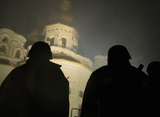 Як світ відреагував на варварський удар росіян по Києво-Печерській лаврі фото
