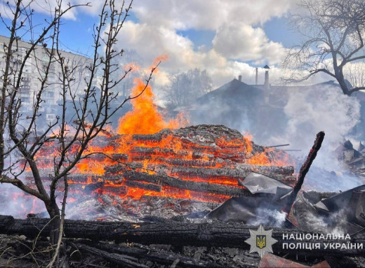 На Сумщині внаслідок ворожих атак поранено двох жінок та четверо дітей фото