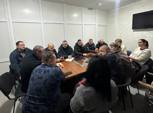 У Сумах узгодили подальші дії щодо підвезення води та санітарних умов фото