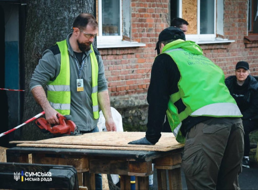 Наслідки чотирьох ударів по Сумах: у місті пошкоджено понад 30 будівель фото