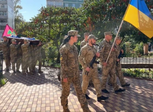 У Сумах попрощалися із двома військовослужбовцями фото