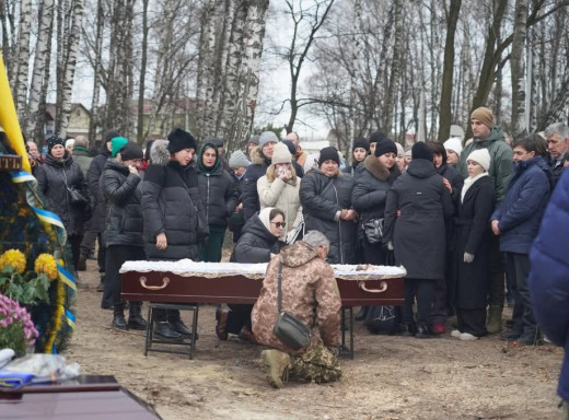 В Охтирці попрощалися із захисником Олександром Тітенковим фото